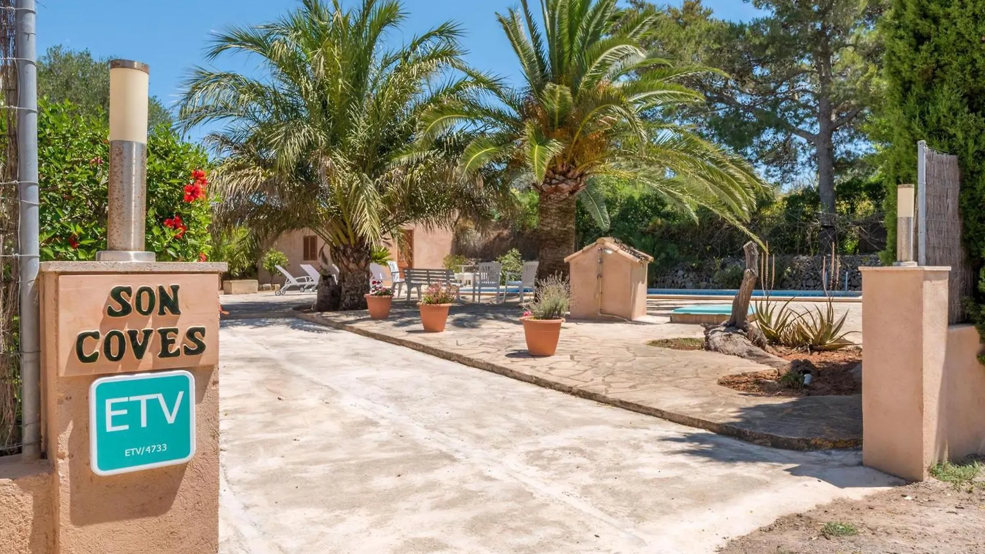 Idyllische Finca Mit Garten Und Pool Santanyi Tatil Evi